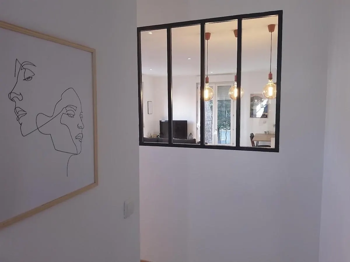 Superbe Appartement Renove A 250M Des Remparts Avignon Apartment