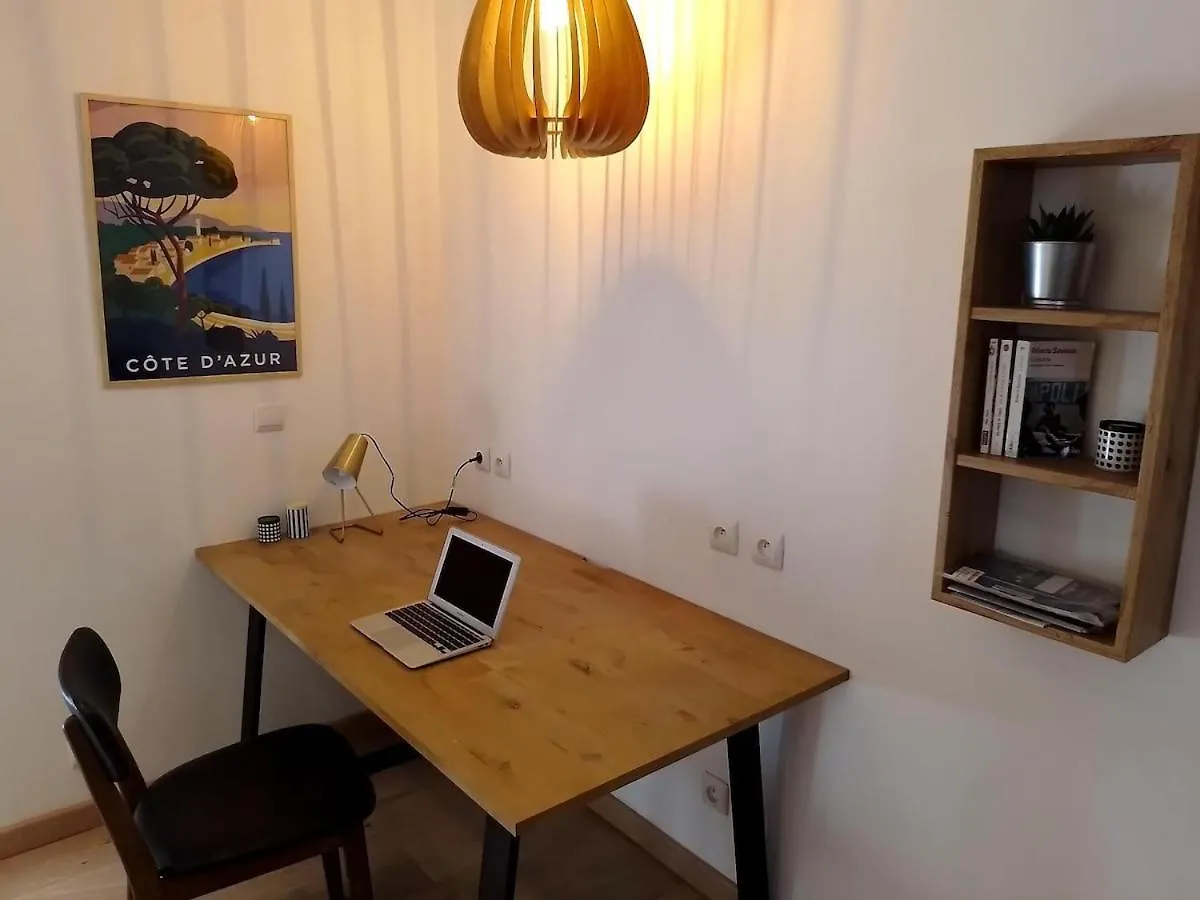 Superbe Appartement Renove A 250M Des Remparts Avignon